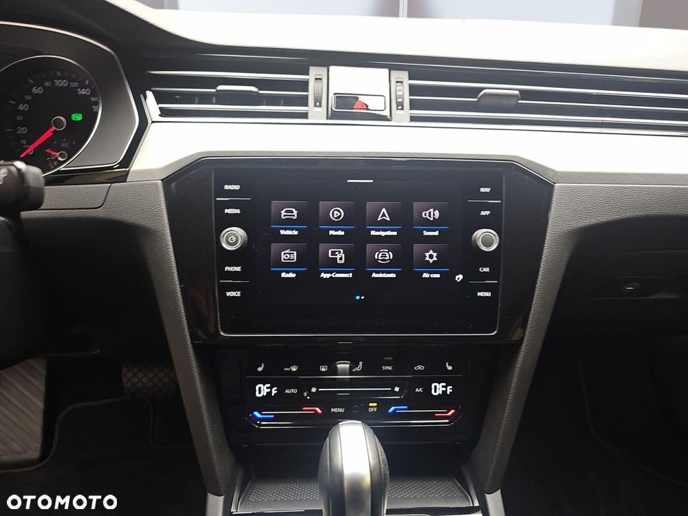 Volkswagen Passat Variant 1.5 TSI EVO Business DSG - 18
