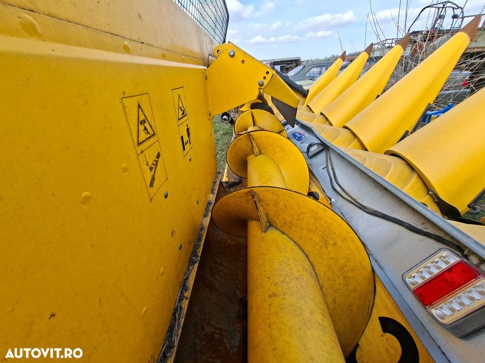 New Holland 980CR 6R 70- HEADER PORUMB - 15