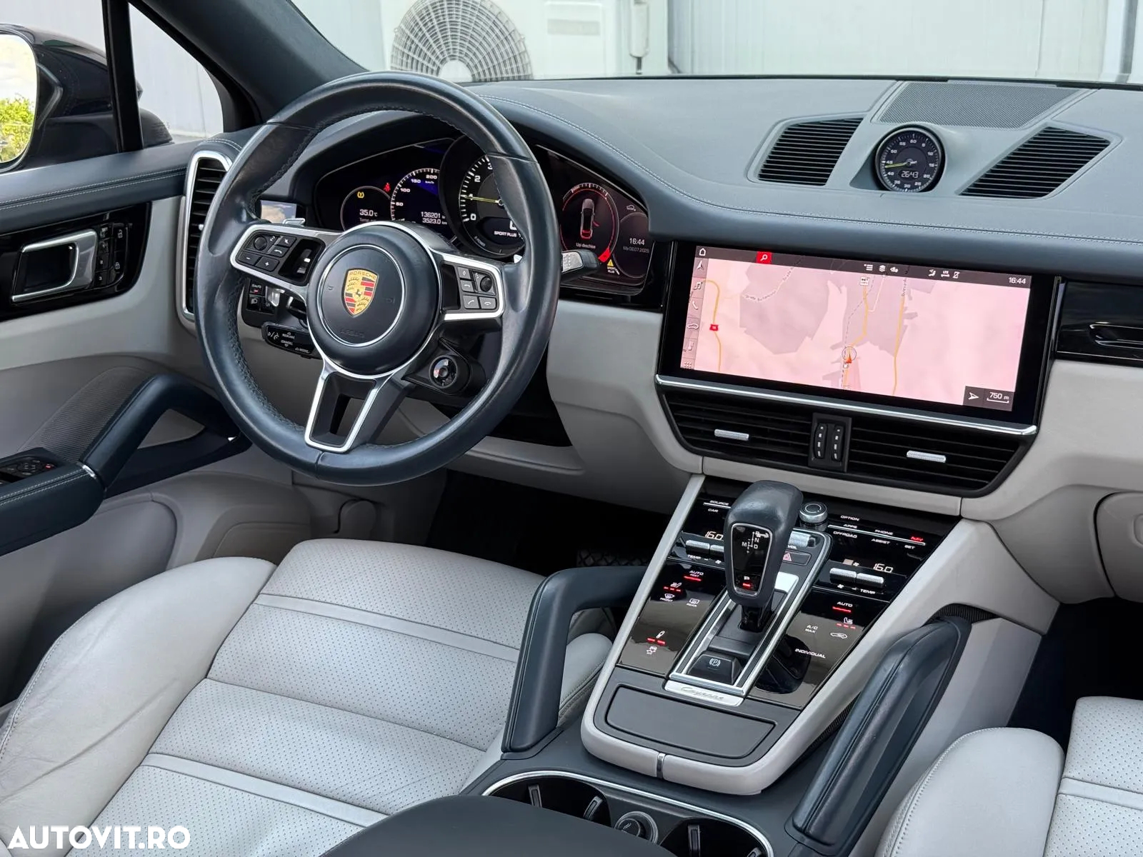 Porsche Cayenne Coupe E-Hybrid Tiptronic S Platinum Edition - 12