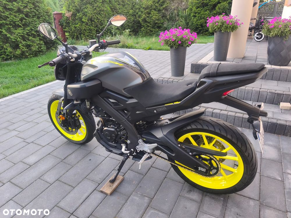 Yamaha MT - 5