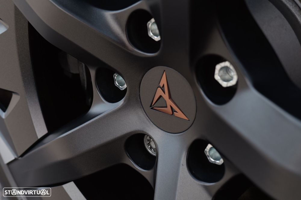 Cupra Formentor VZ 1.4 e-Hybrid DSG Priority - 20