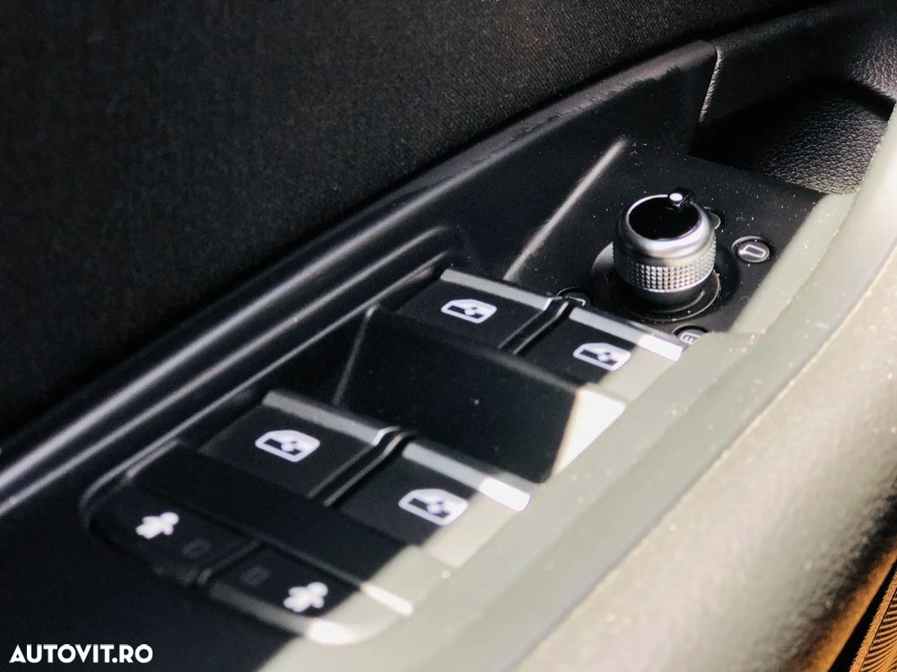 Audi A4 Avant 2.0 TDI quattro S tronic - 37
