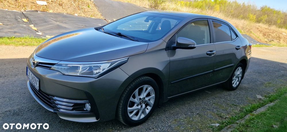 Toyota Corolla 1.6 Comfort - 6