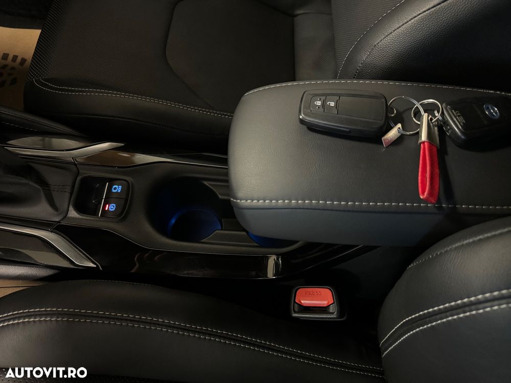 Toyota Corolla 2.0 Hybrid GR Sport - 12