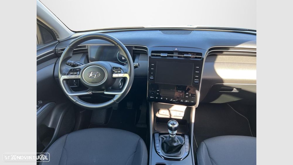 Hyundai Tucson 1.6 T-GDi Premium — fotografia 12