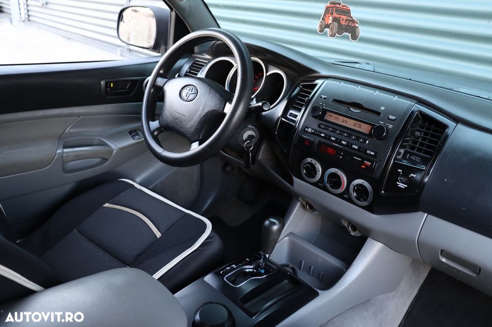 Toyota Tacoma - 11