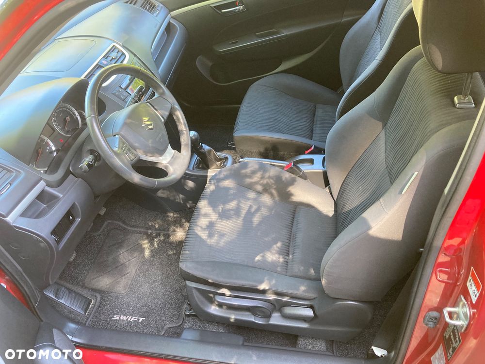 Suzuki Swift 1.2 - 35