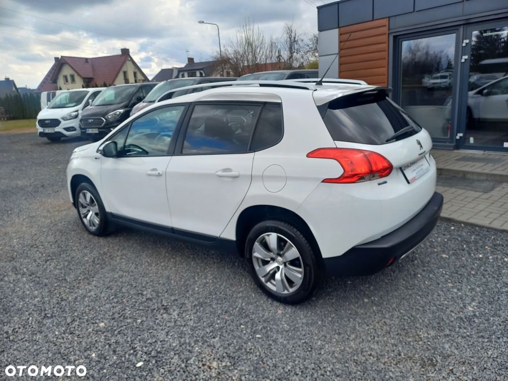 Peugeot 2008 - 4