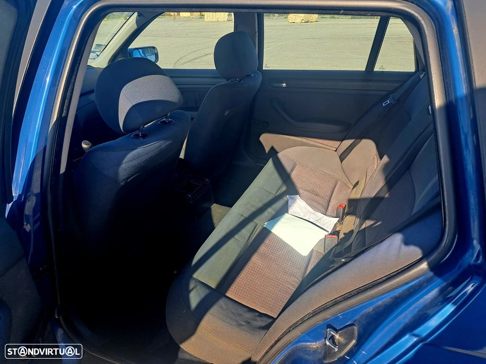 BMW 320 d Edition Sport - 10