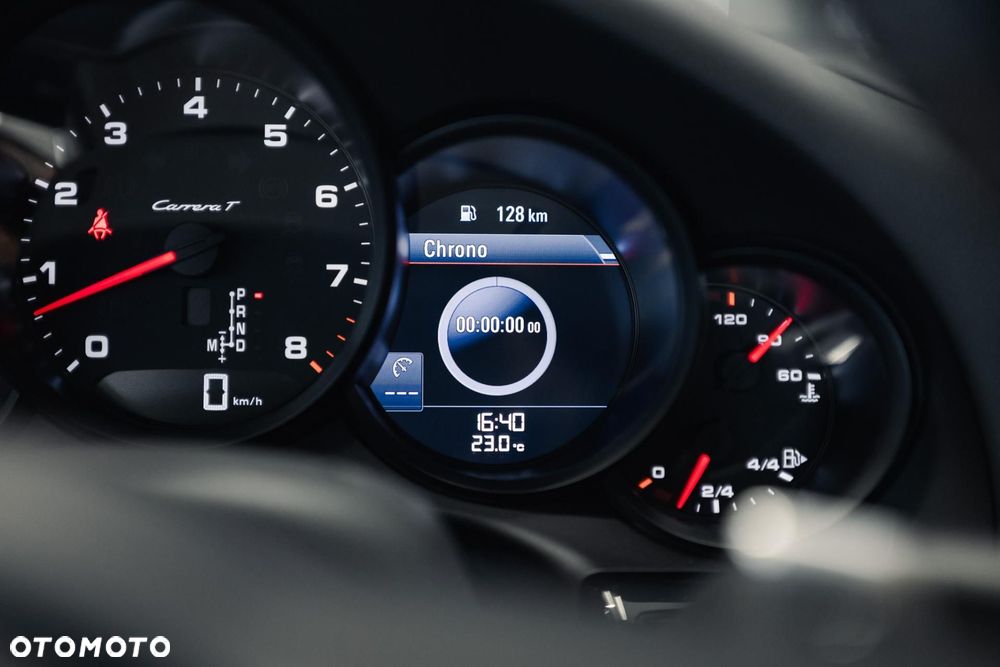 Porsche 911 Carrera T PDK - 33