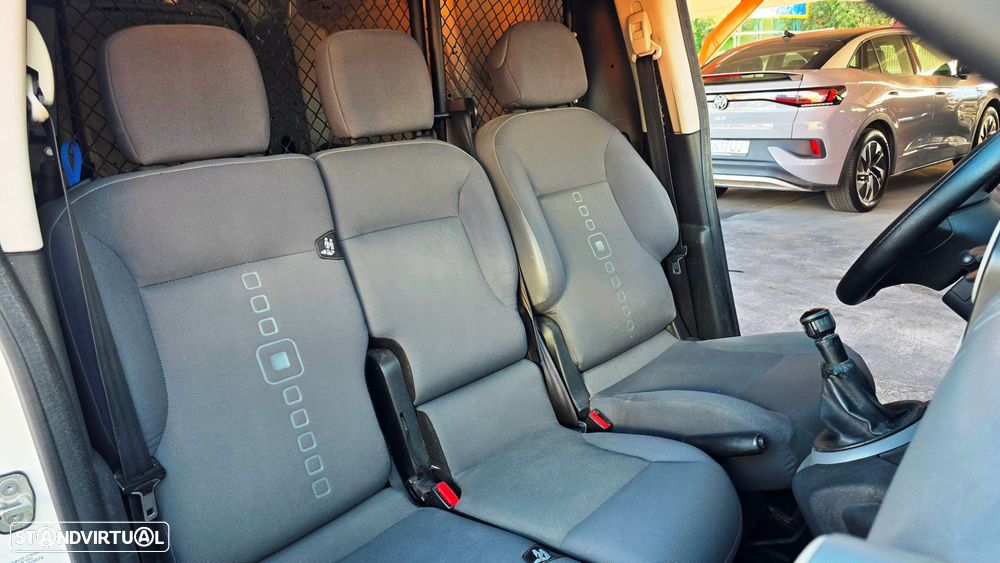 Citroën Berlingo 1.6 HDi 800 3L Longo - 12