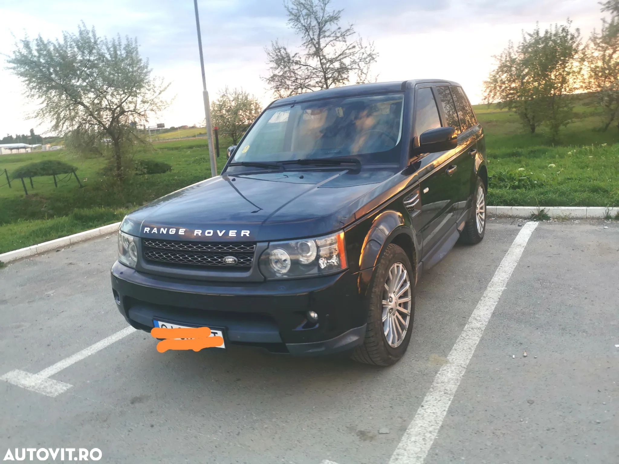 Land Rover Range Rover Sport 3.0 TDV6 SE - 1