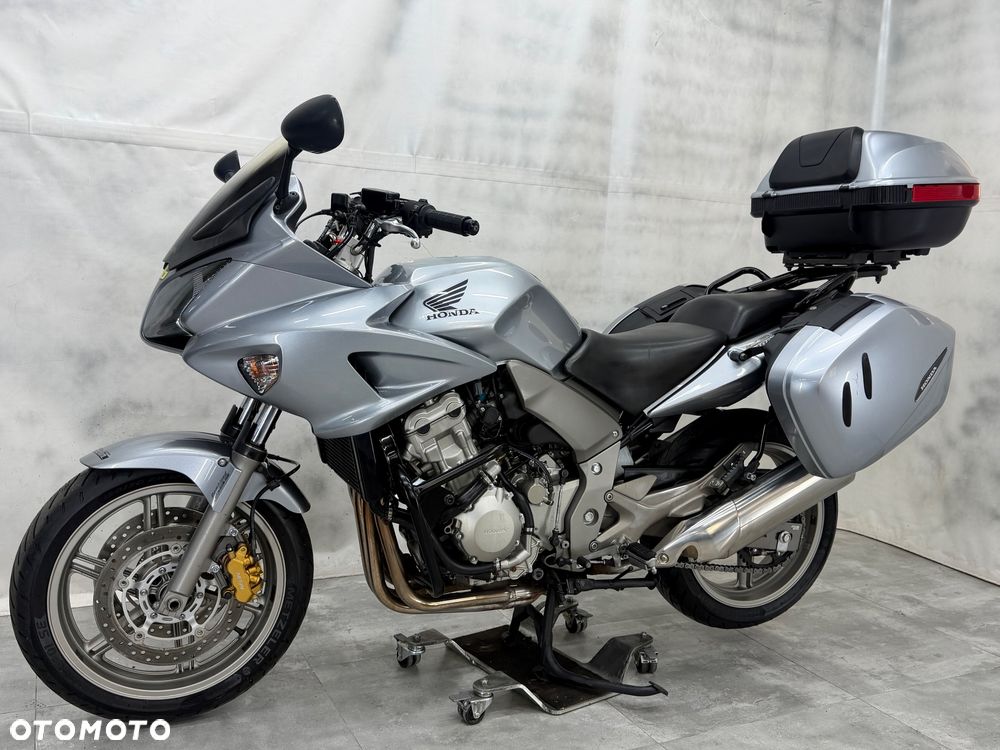 Honda CBF - 22