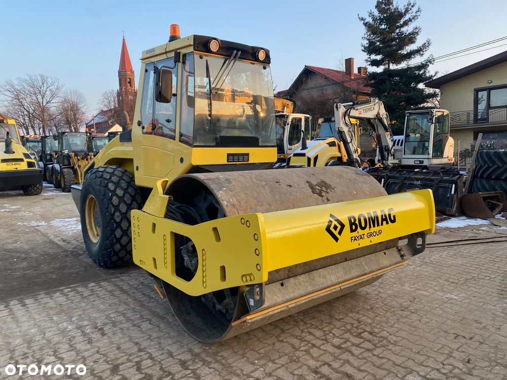 Bomag BW213DH-4, 2012 ROK, 5500 MTH, Z NIEMIEC, SUPER STAN - 1