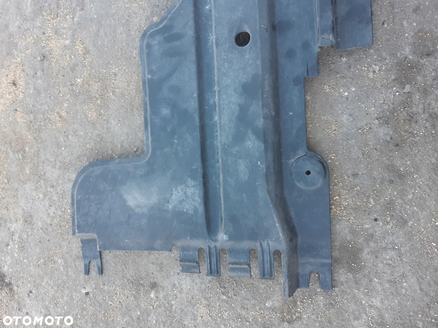 AUDI A4 B8 OSŁONA PODWOZIA TYŁ 8K0825216F 13.08 - 9