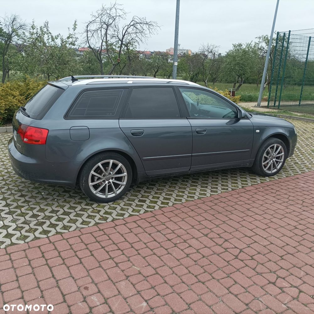 Audi A4 Avant 2.0 TDI - 4