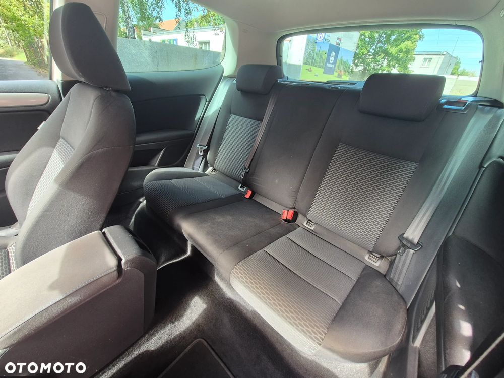 Volkswagen Golf 2.0 TDI Comfortline - 7