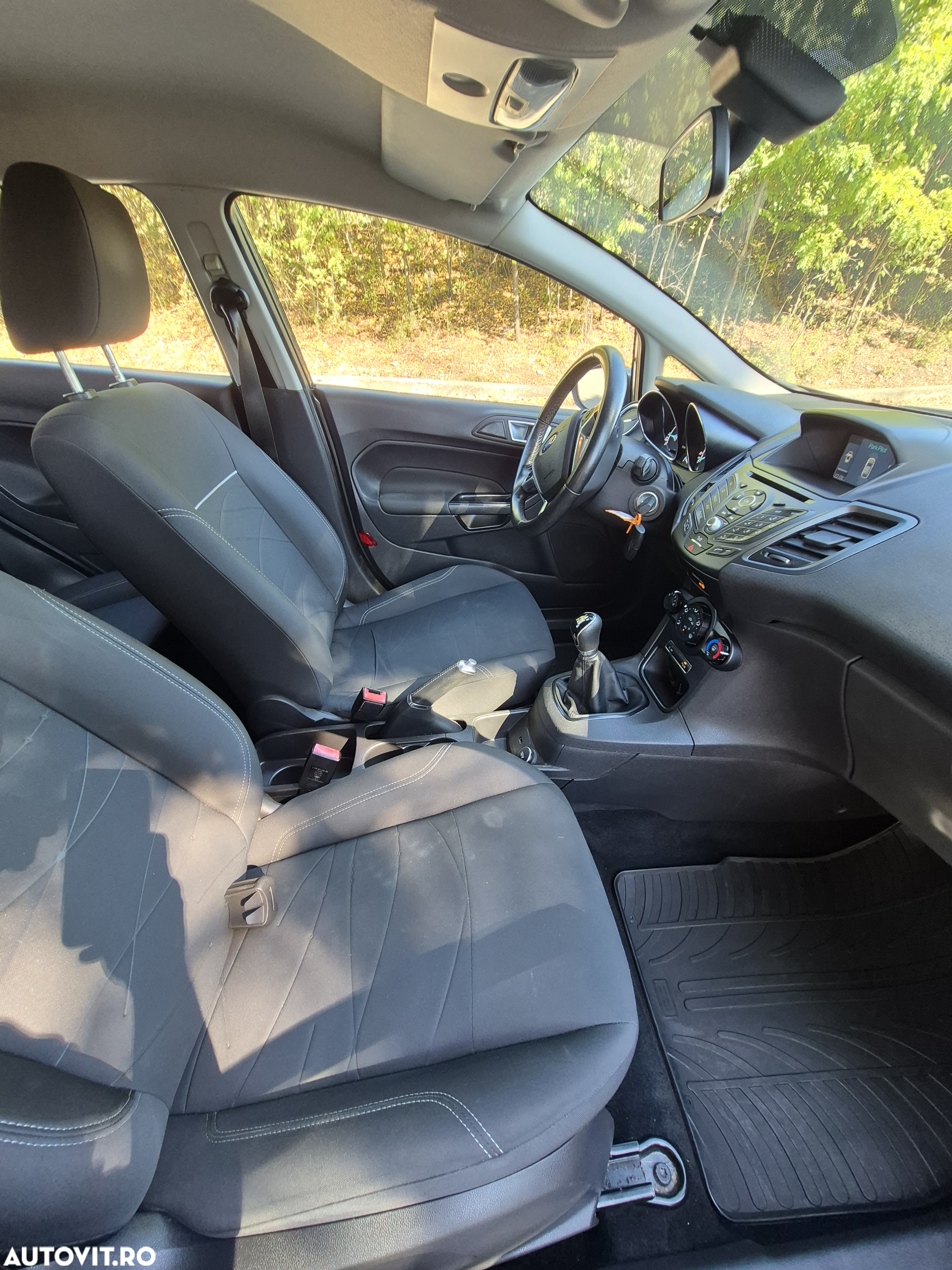 Ford Fiesta 1.0 EcoBoost S&S TITANIUM - 16