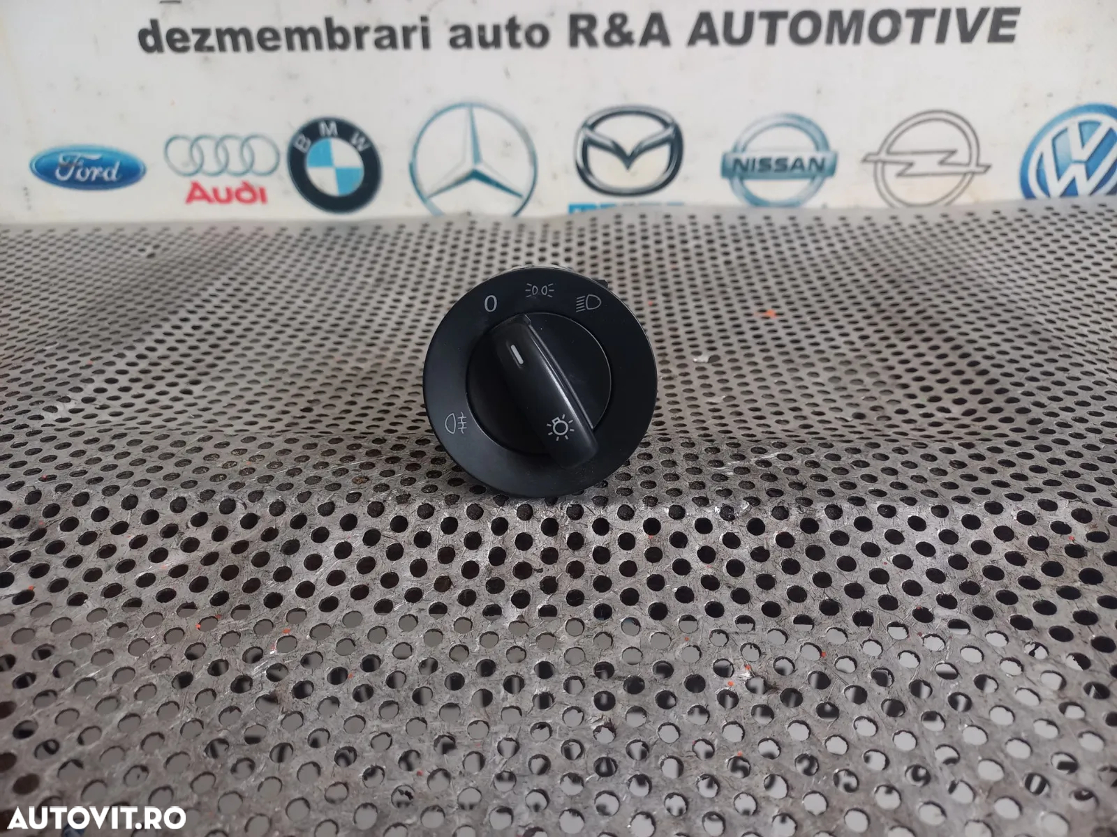 Bloc Lumini Vw Golf 5 Jetta Caddy Passat Touran Cod 1KBB - 4