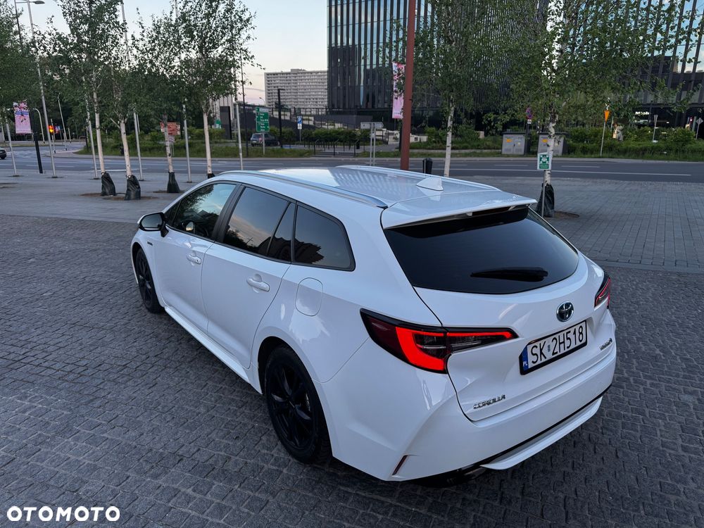 Toyota Corolla 2.0 Hybrid Executive - 15