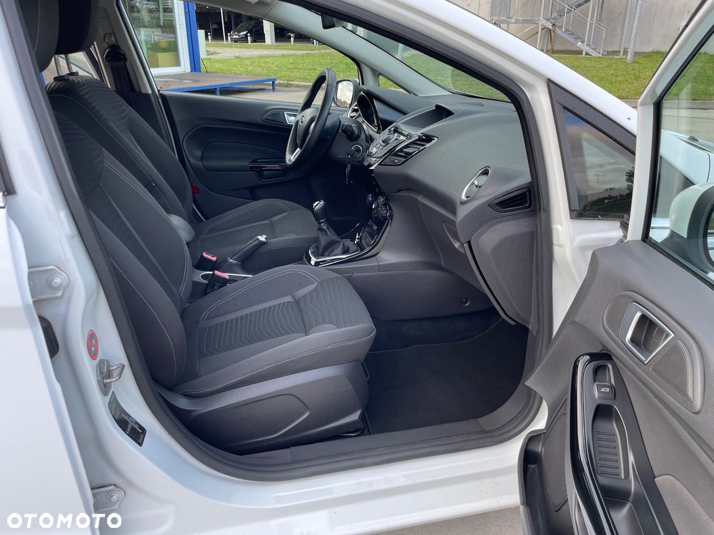 Ford Fiesta 1.0 EcoBoost Titanium - 18