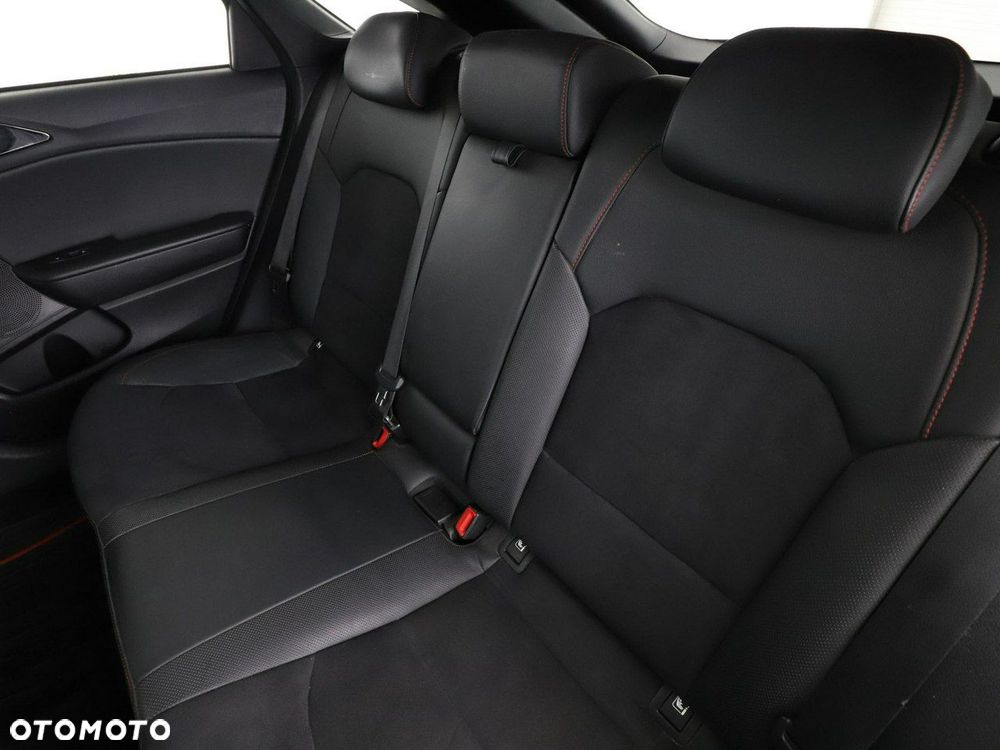 Kia ProCeed 1.6 T-GDI GT - 18