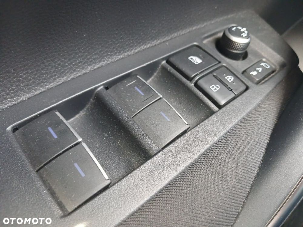 Toyota Corolla - 19