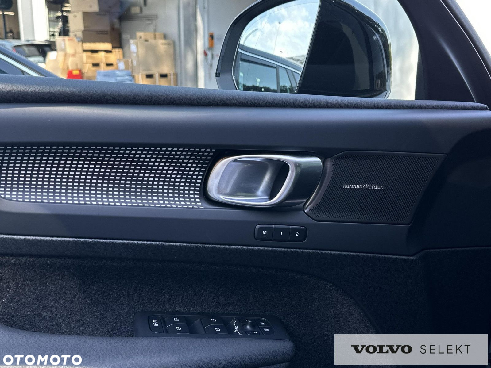 Volvo XC 40 - 22