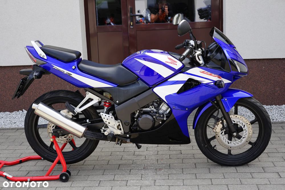 Honda CBR - 3