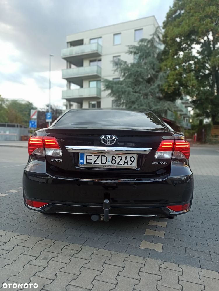 Toyota Avensis 1.8 Active - 6
