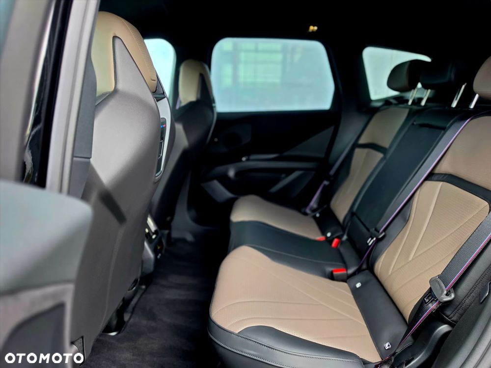 BMW iX3 50 xDrive 113.4kWh - 29