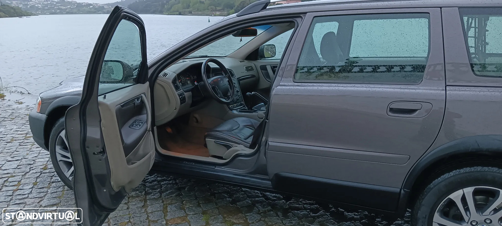 Volvo XC 70 2.4 D5 Nivel 3 - 21
