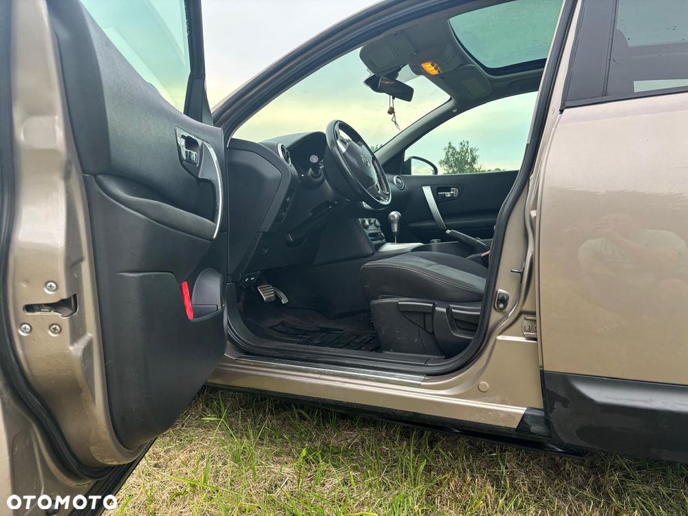 Nissan Qashqai 2.0 4x4 Lounge CVT - 6