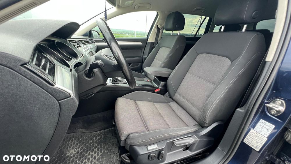 Volkswagen Passat 2.0 TDI BMT Comfortline DSG - 11