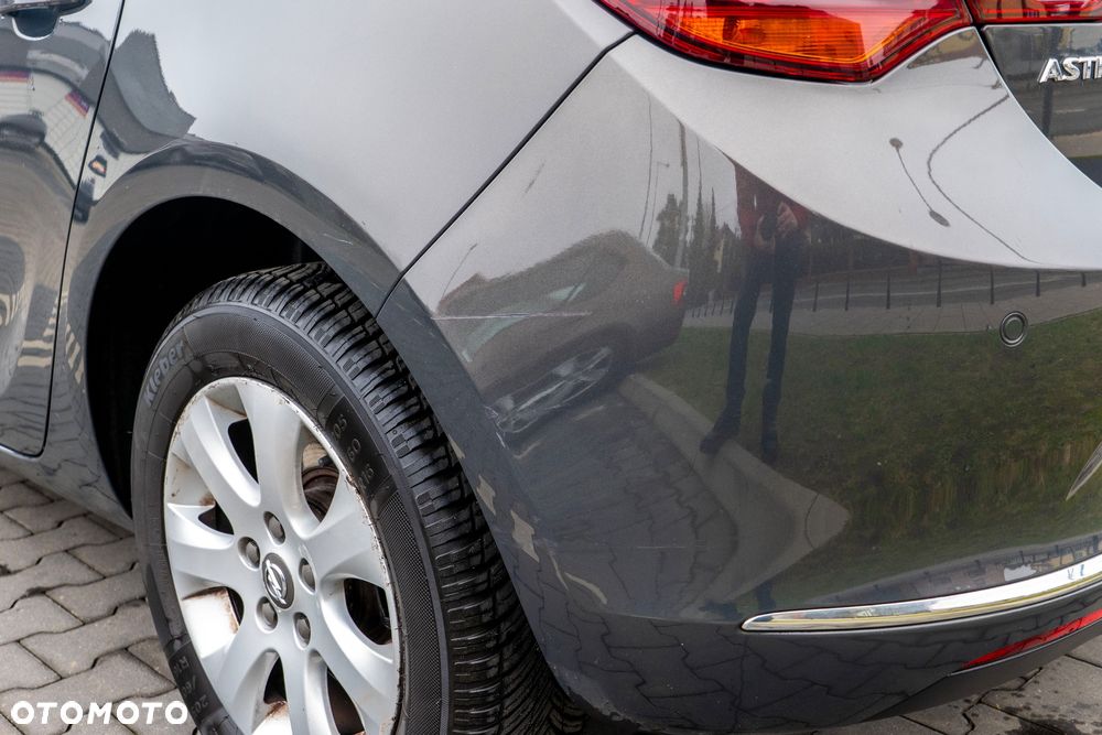 Opel Astra 1.7 CDTI Cosmo - 36