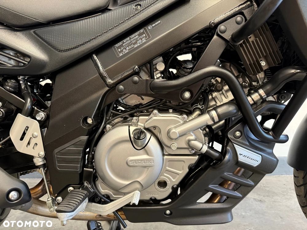 Suzuki V-STROM - 22