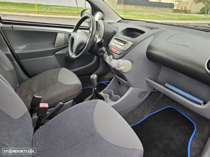 Peugeot 107 1.0 Urban - 13