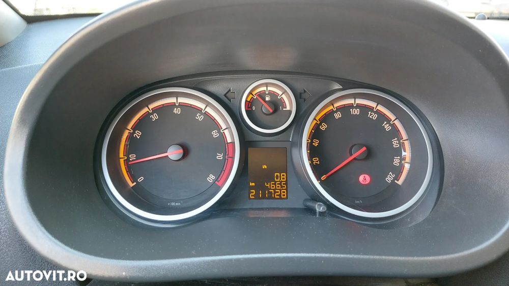 Opel Corsa 1.4i Cosmo - 10