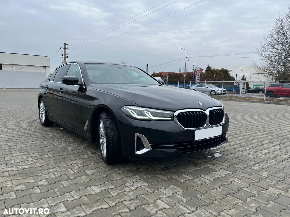 BMW Seria 5 530e Aut. - 9