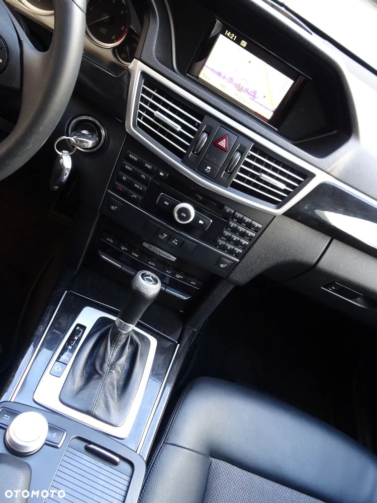 Mercedes-Benz Klasa E 200 CDI 7G-TRONIC Elegance - 11