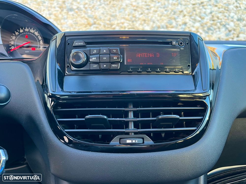 Peugeot 208 PureTech 82 Active - 34