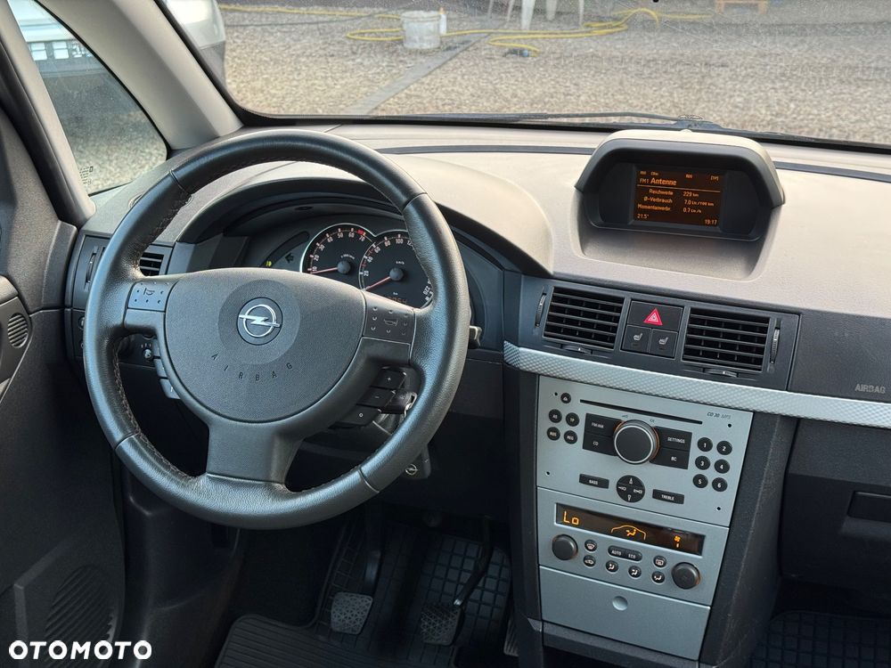Opel Meriva 1.6 16V Cosmo - 24