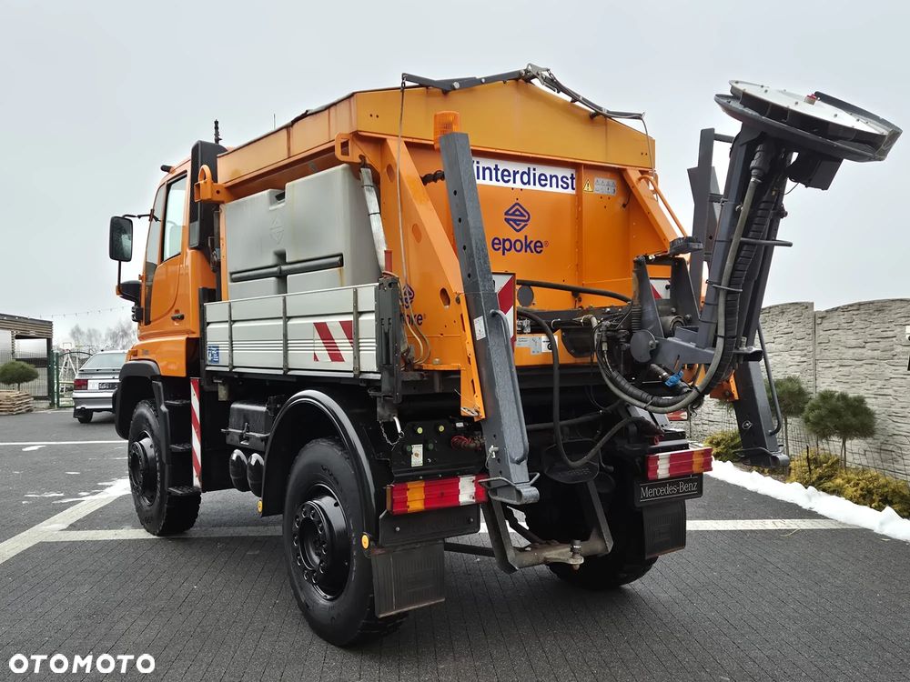 Unimog U400 Ciągnik - 7