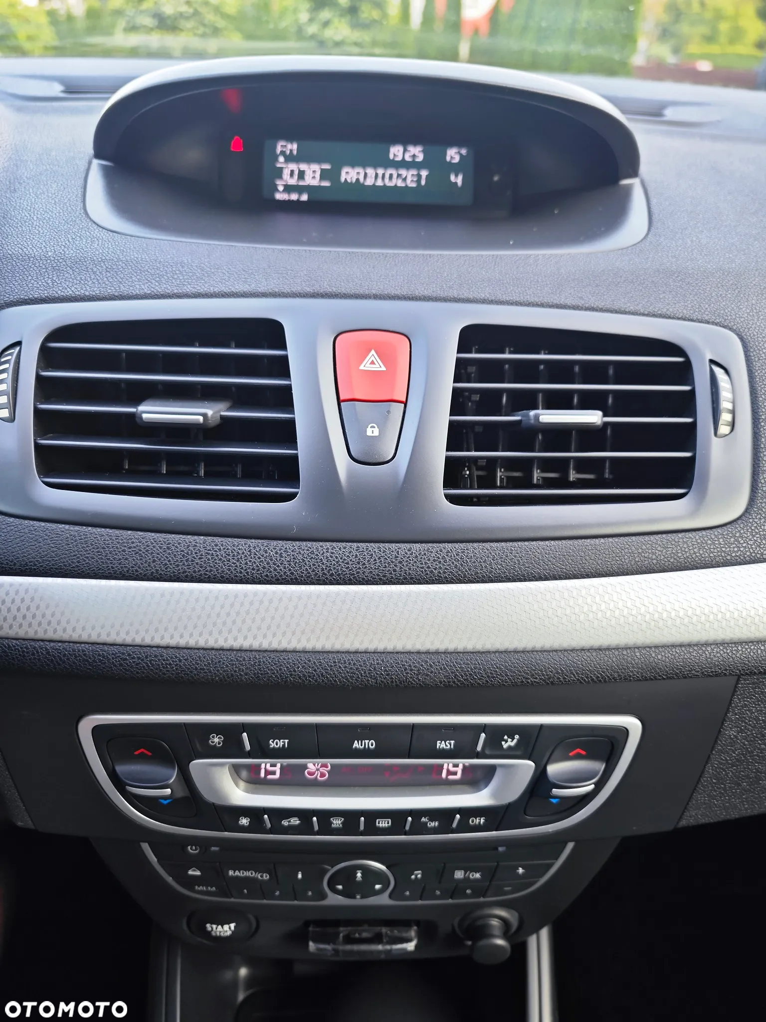 Renault Megane 1.6 16V Color Edition - 14