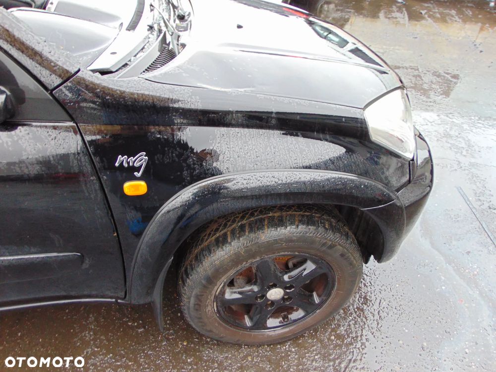 BŁOTNIK PRAWY PRZÓD PRZEDNI TOYOTA RAV4 II 202 - 1
