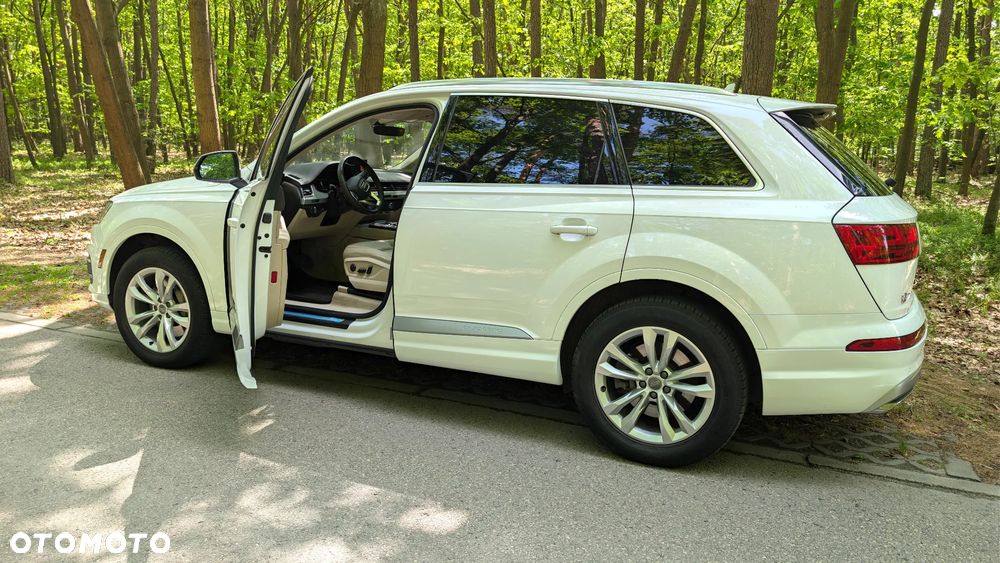Audi Q7 - 1