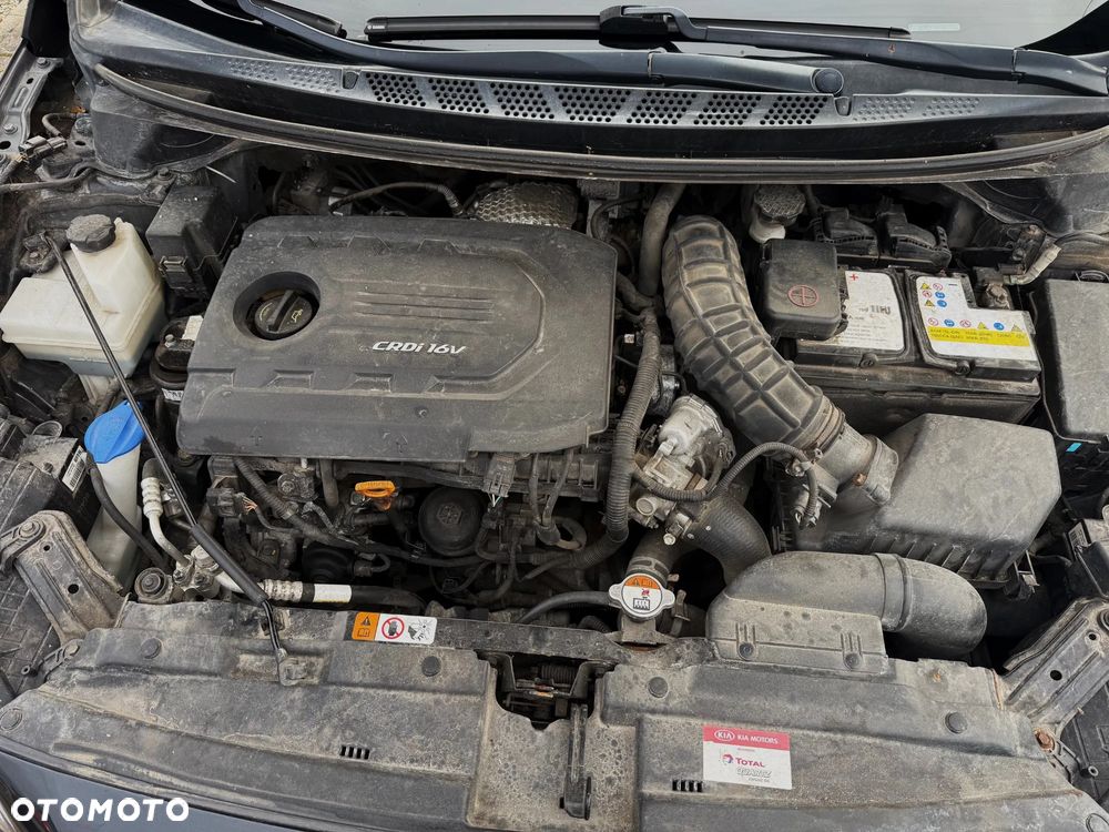 Kia Ceed 1.6 CRDi GT Line DCT - 16