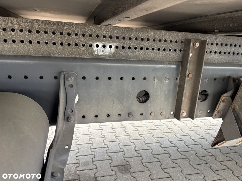 Mercedes-Benz ATEGO 1518,,1523,,1524,,1218,,1221,,1223,,1224,,1018,,818 KONTENER IZOTERMA PODWOZIE DO ZABUDOWY KILKA SZTUK - 7