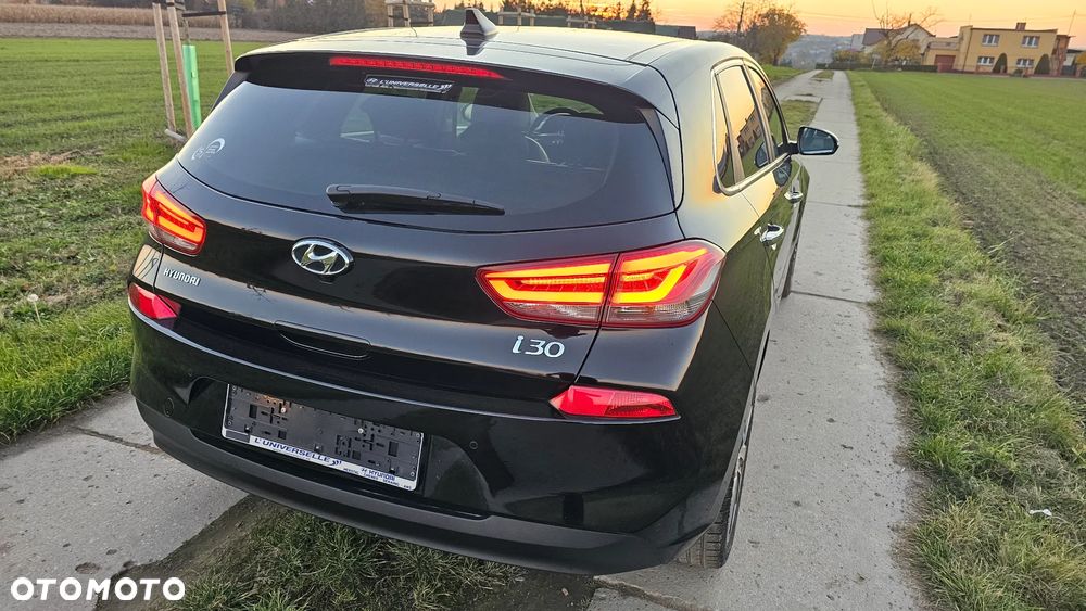 Hyundai i30 1.4 T-GDI Premiere Luxury DCT - 5