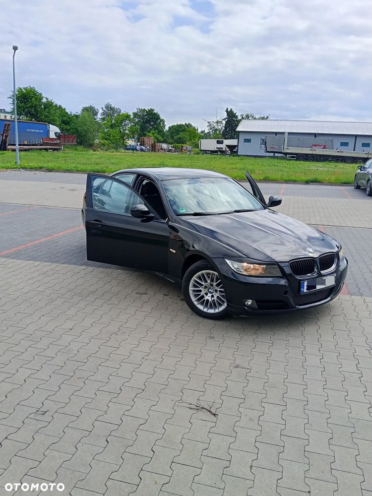 BMW Seria 3 - 16